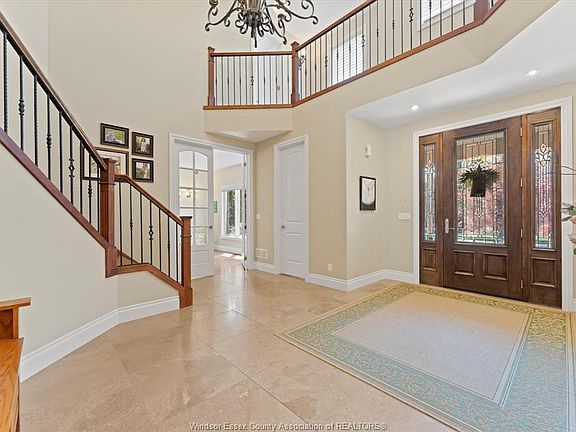5th image of 1108 Regency Cres