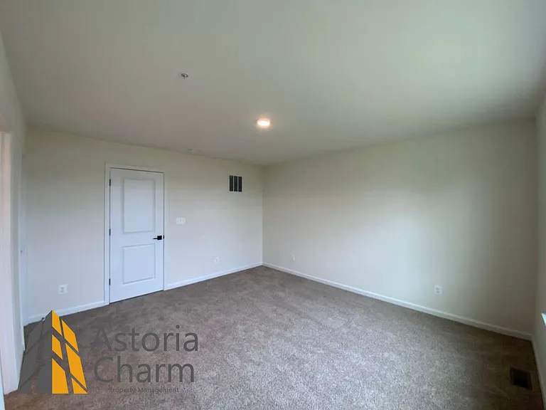 1807 John Stricker Ave — Photo 8