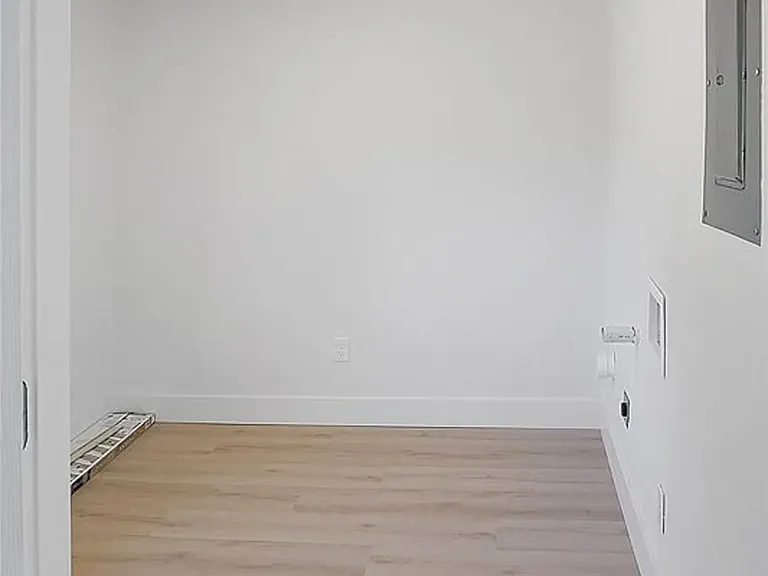 37 Almond Dr — Photo 10