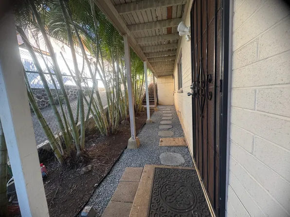 921 Lolena St #A, Honolulu, HI 96817