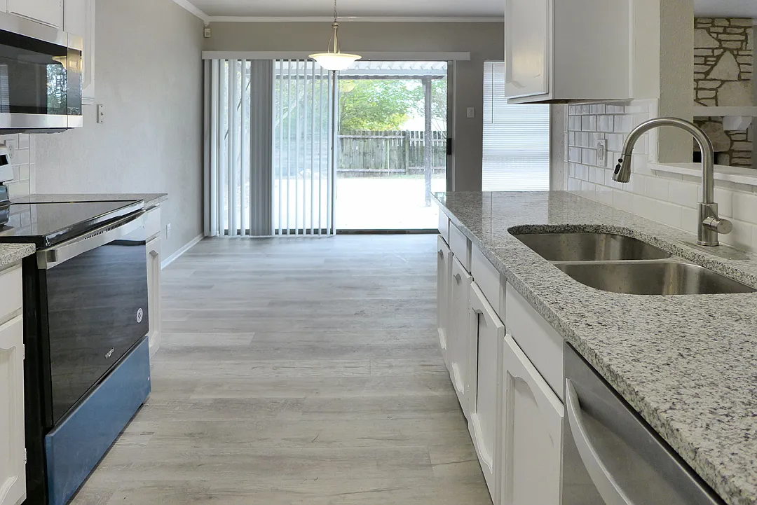4 bed, 1413 sqft, $1,740 — Photo 3