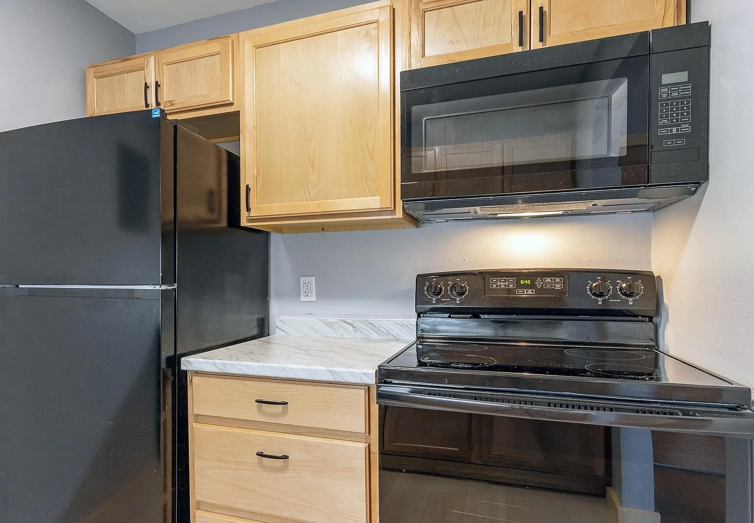2 bed, 1.0 bath, 950 sqft, $1,450 — Photo 1