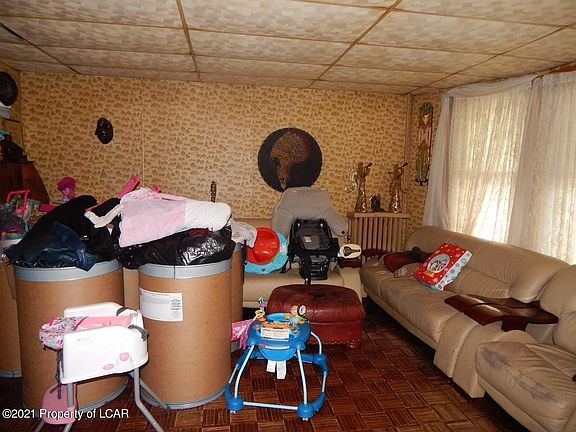 5th image of 108 Sambourne St