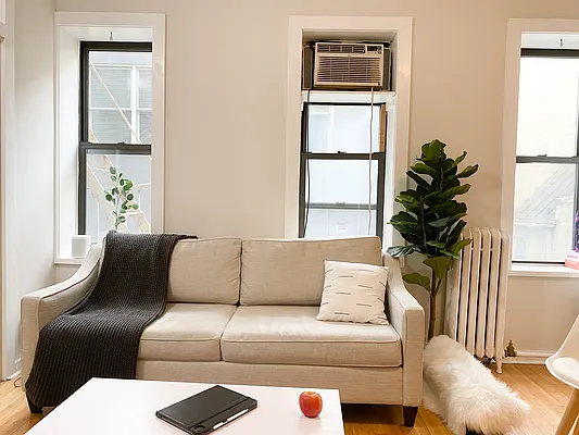 Rented by Real Broker NY LLC | media 53