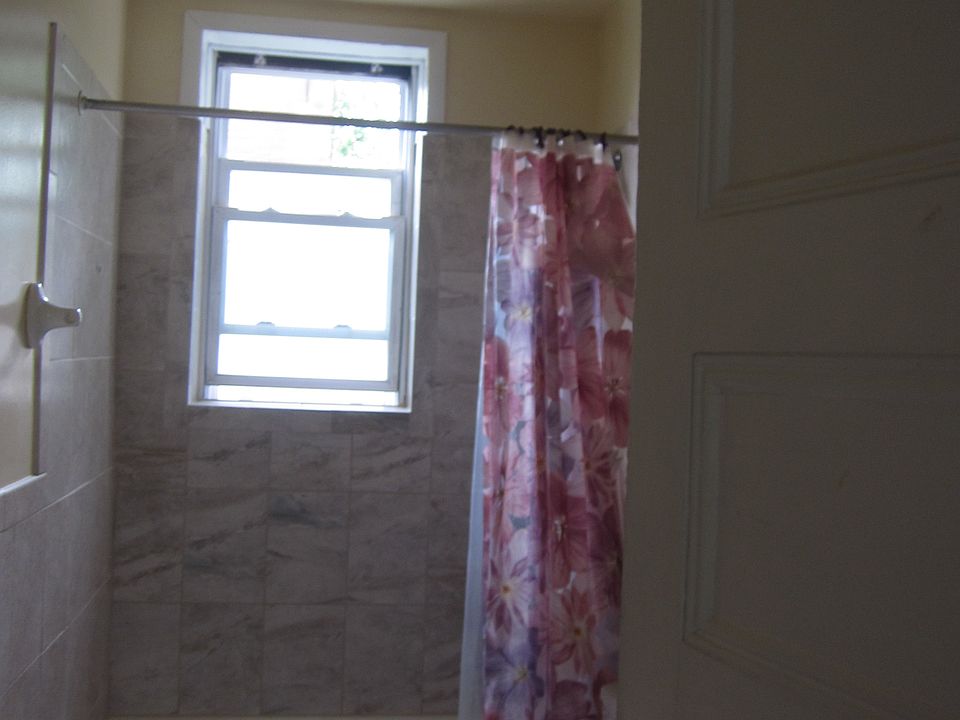 2nd image of 4 Avenue B #1