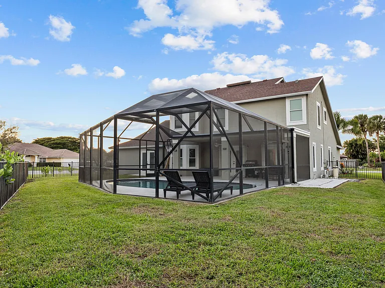 2400 Seaford Dr — Photo 41