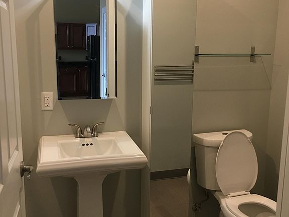 5th image of 126 Belvidere St APT 111