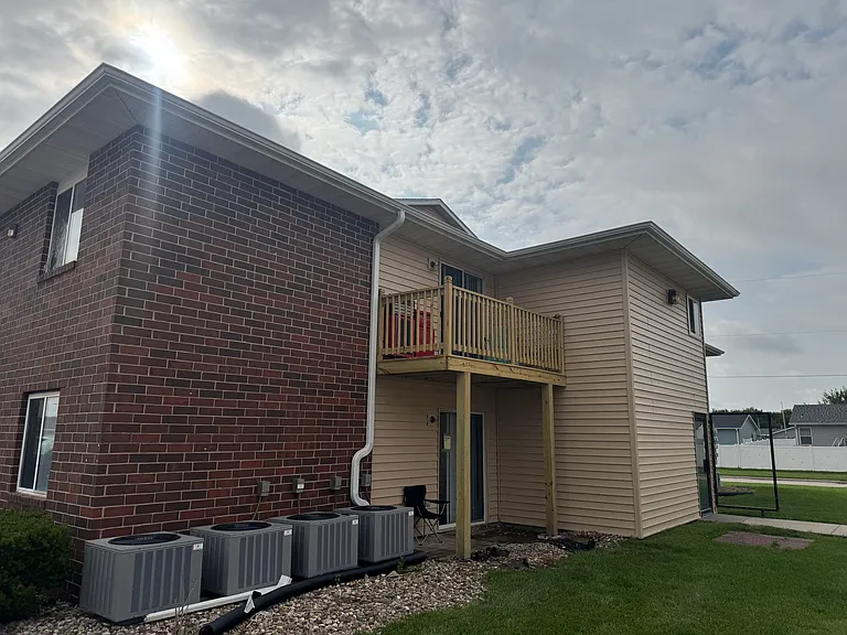 Prairie View Apartments — Photo 11