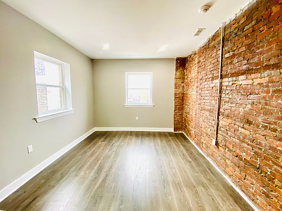 4th image of 742 Morris St Floor 3