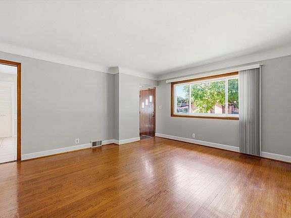 3rd image of 4159 Monroe St