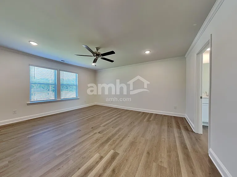 3511 Lincoln Heights Ln — Photo 10