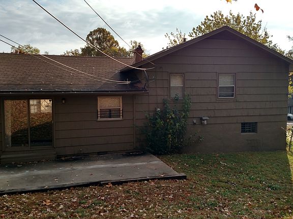 3rd image of 10202 Beacon Ave