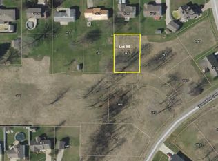 98-99 Woodland Springs Dr, Connersville, IN