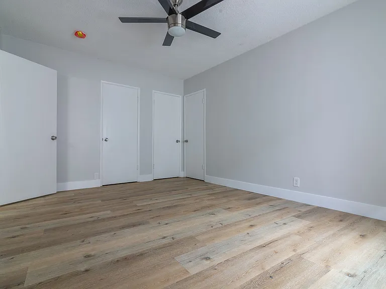 3940 Nicolet Ave — Photo 12