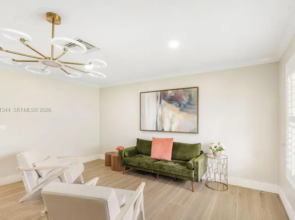 913 Lighthouse Dr, North Palm Beach, FL 33408