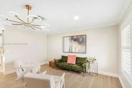 913 Lighthouse Dr Photo 1