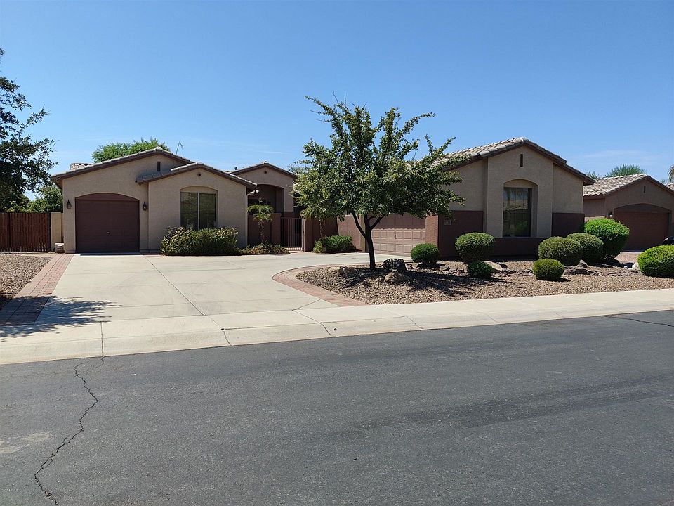 1st image of 3111 E Horseshoe Dr