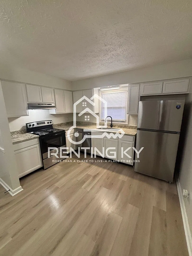 3 Bdrm 2 Bath Newly Remodeled! — Photo 2