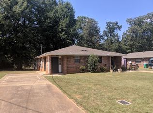 213 S Oak Ave, Sylacauga, AL 35150
