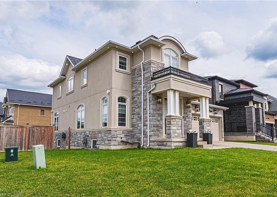 1st image of 55 Robarts Dr