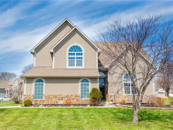 11702 Centennial St, Peculiar, MO 64078