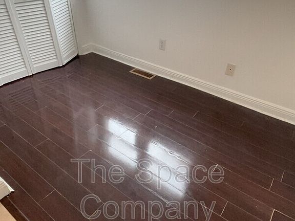 4th image of 100 Morris St Unit B