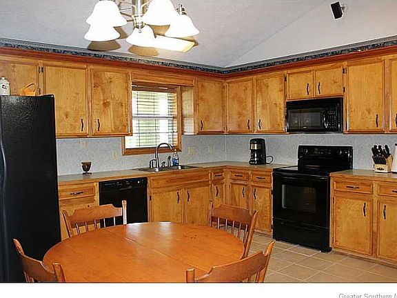 4th image of 2550 S Augustine Dr