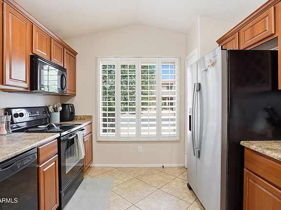 5th image of 9323 W KINGMAN Street