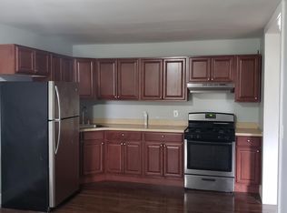 210 N 9th St APT 3, Newark, NJ 07107
