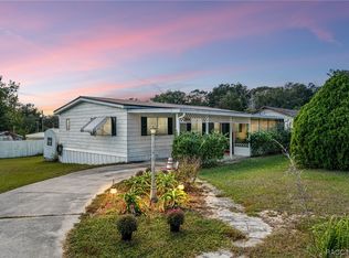 8040 E Garner Ln, Floral City, FL 34436