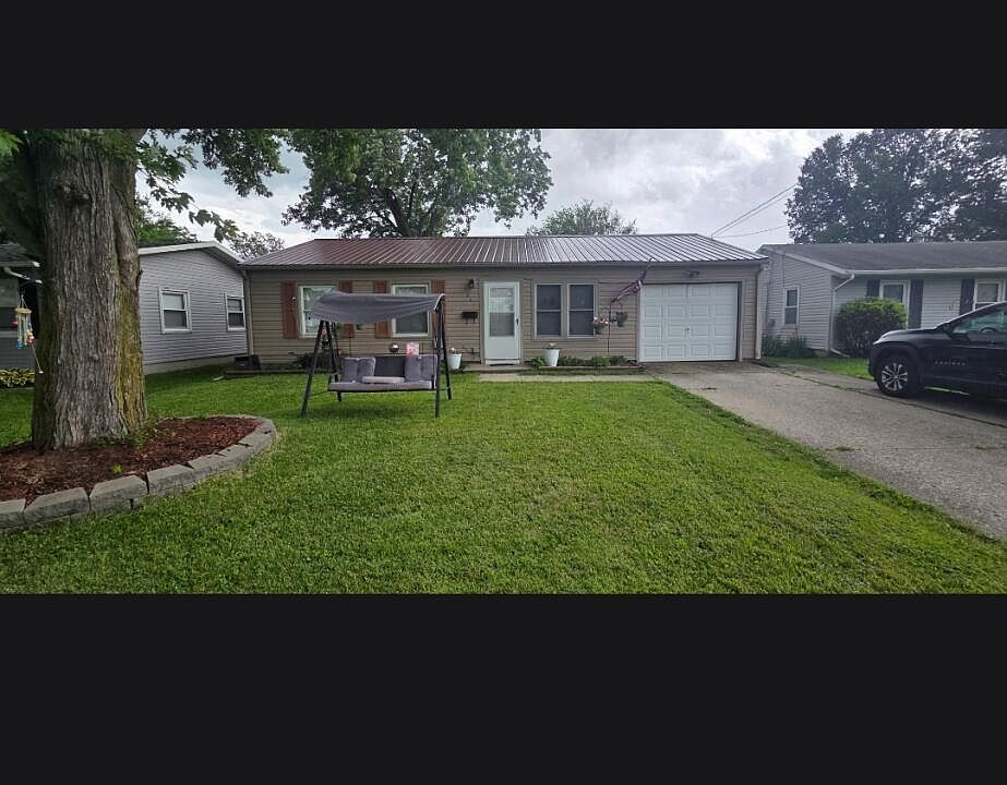 1st image of 441 Fairlane Ave