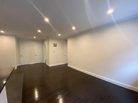 Rented by Oxford Property Group | media 7