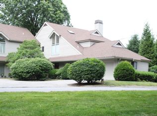320 Strawberry Hill Ave APT 1, Stamford, CT 06902