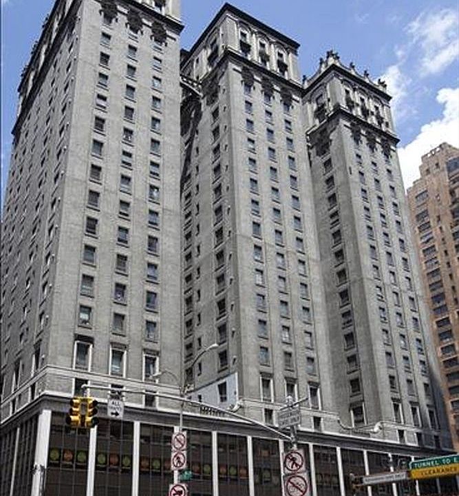 1st image of 4 Park Ave APT 17T
