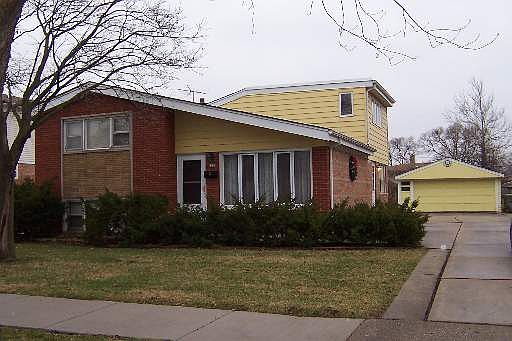 1st image of 6925 W 176th St