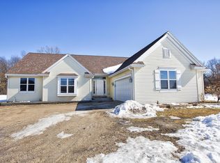7241 Walczak Rd, Franksville, WI 53126