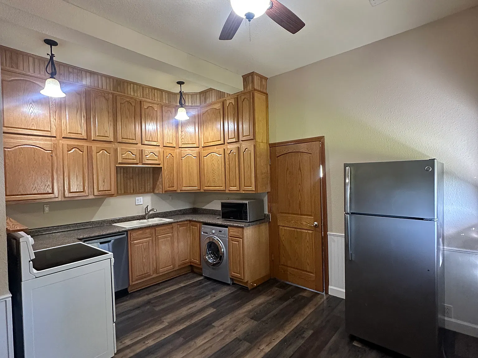 1 bed, $850 — Photo 2