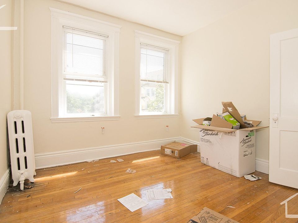 2nd image of 103 Gordon St #10CB