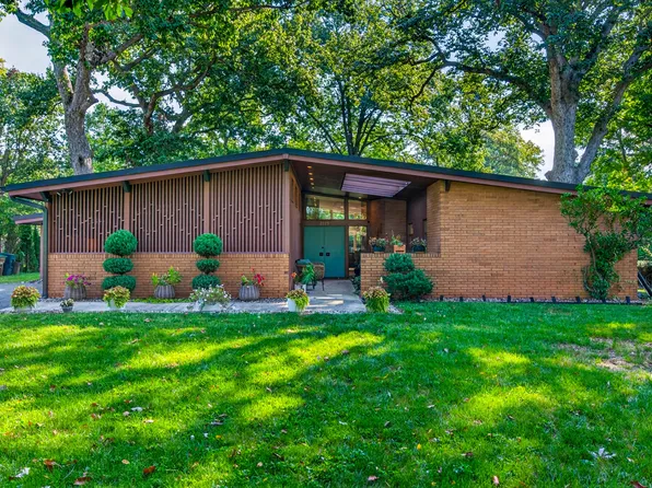 3229 Nugent Blvd, Columbus, IN 47203