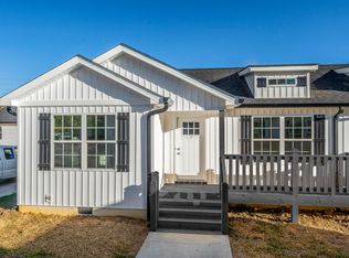 1137 Veterans Dr #1, Dalton, GA 30721