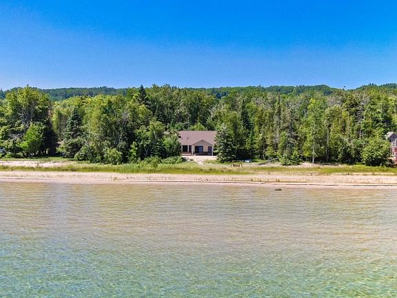 4th image of 2760 Old Shore Rd