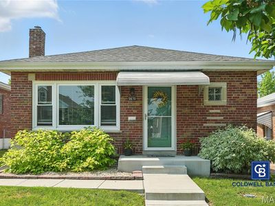 5670 Pernod Ave, Saint Louis, MO, 63139