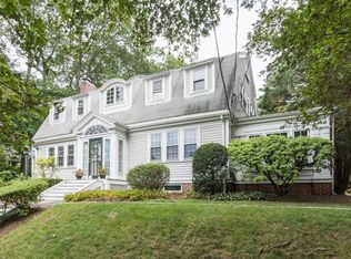 592 Chestnut St, Newton, MA 02468