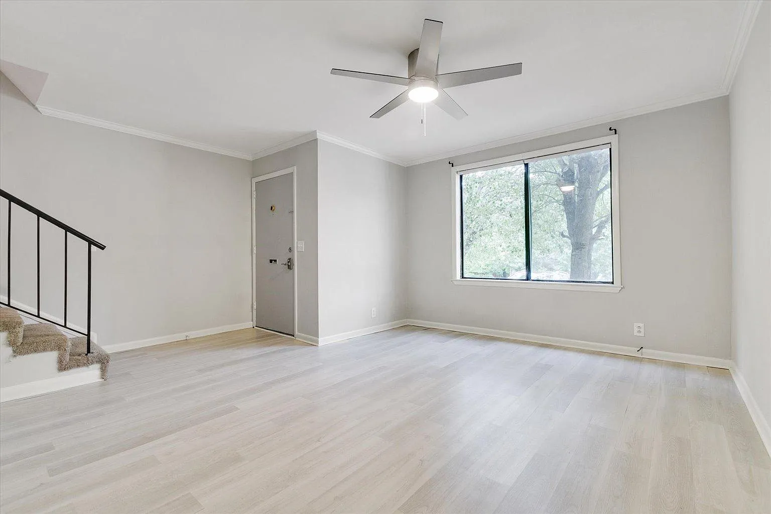 4958 Edmondson Pike — Photo 2