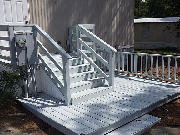 3rd image of 553 Country Ln #7