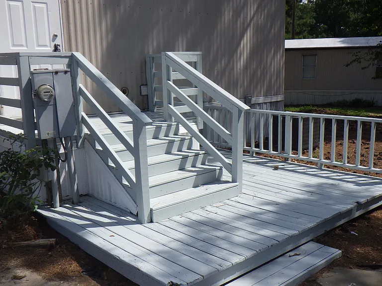 553 Country Ln #7 — Photo 3