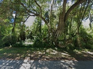 3031 Mockingbird Ln, Labelle, FL 33935