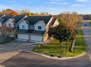 497 Pleasant Ln, Chaska, MN 55318