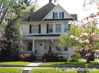129 W Poplar St, Harrisburg, IL 62946