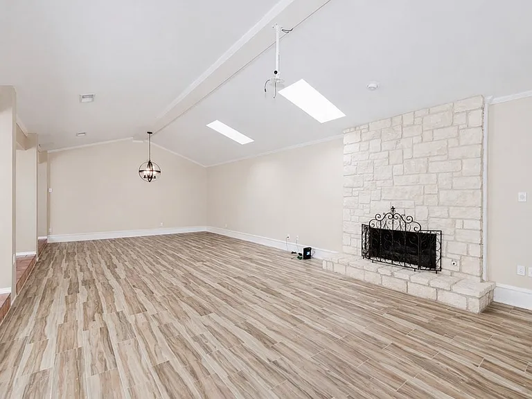 3306R Haynes Ave — Photo 9